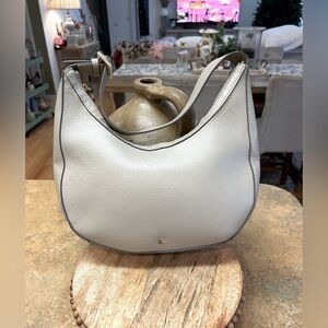 Elegant Antonio Melani Creamy Gray Leather Shoulder Bag